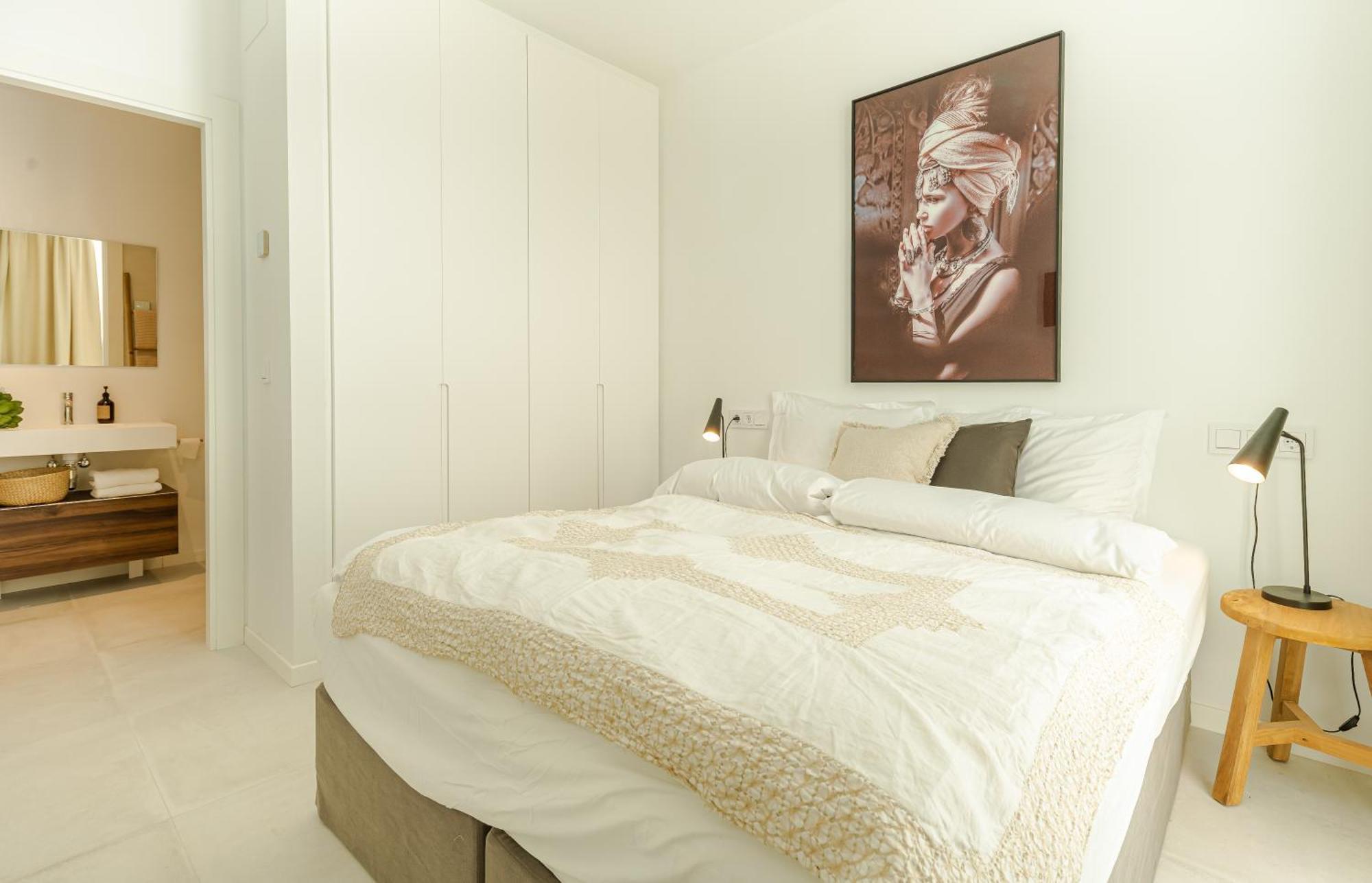 Modern With Heated Pool, Gym & Cinema Villa *