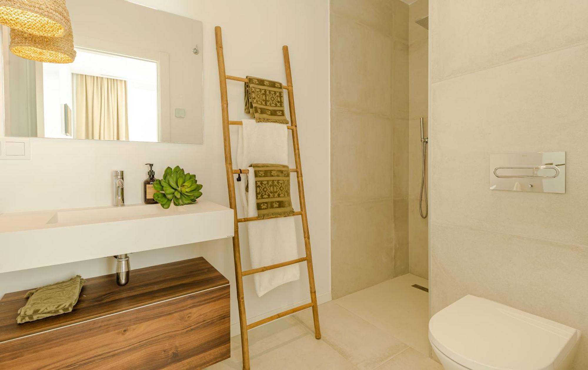 Modern With Heated Pool, Gym & Cinema Villa