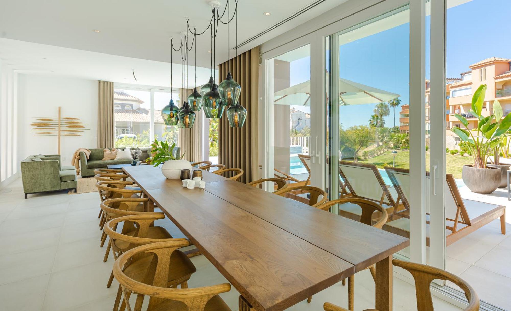 Modern With Heated Pool, Gym & Cinema * Marbella